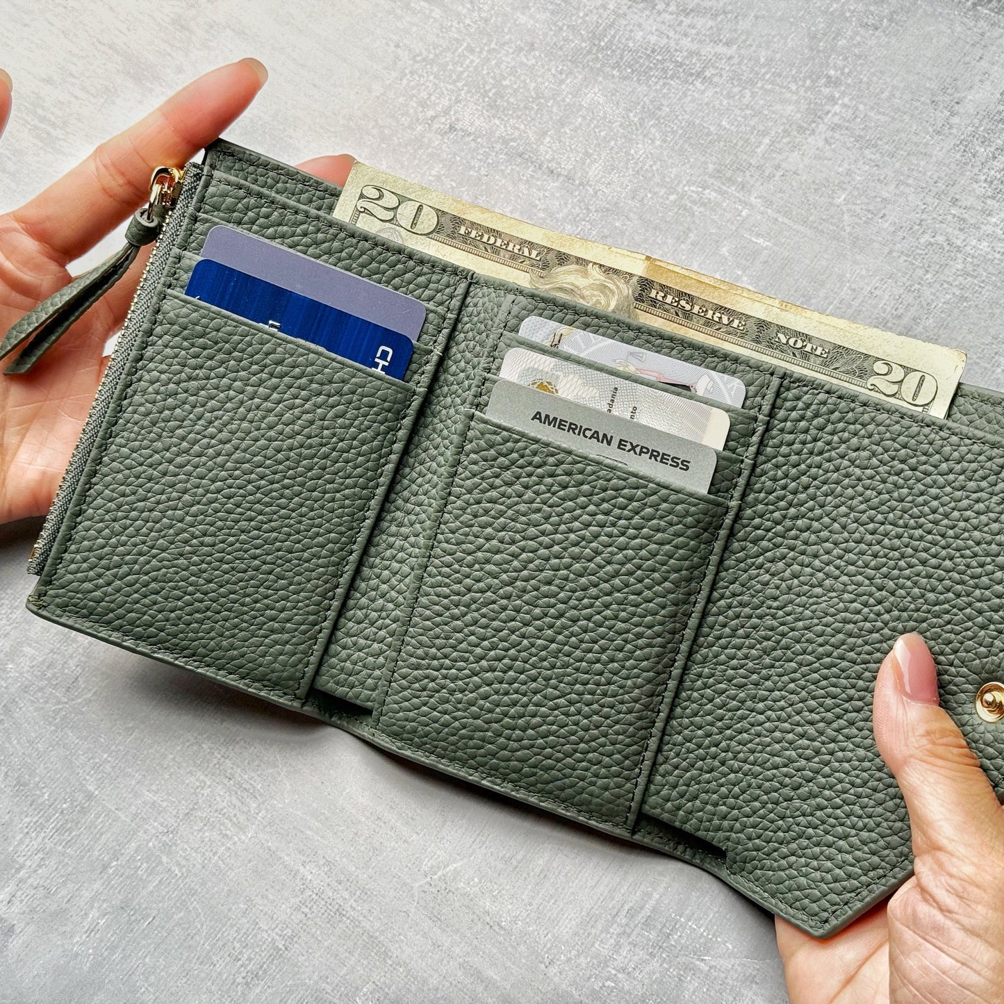 Leather Trifold Wallet for Women – Compact Card & Coin Wallet
