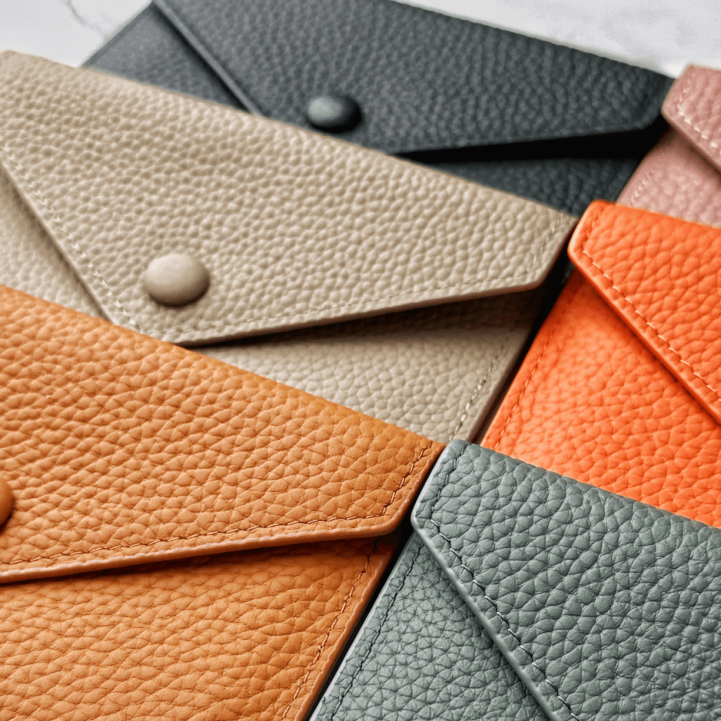 Leather Envelope Wallet – Slim Full-Grain Card Wallet for Women